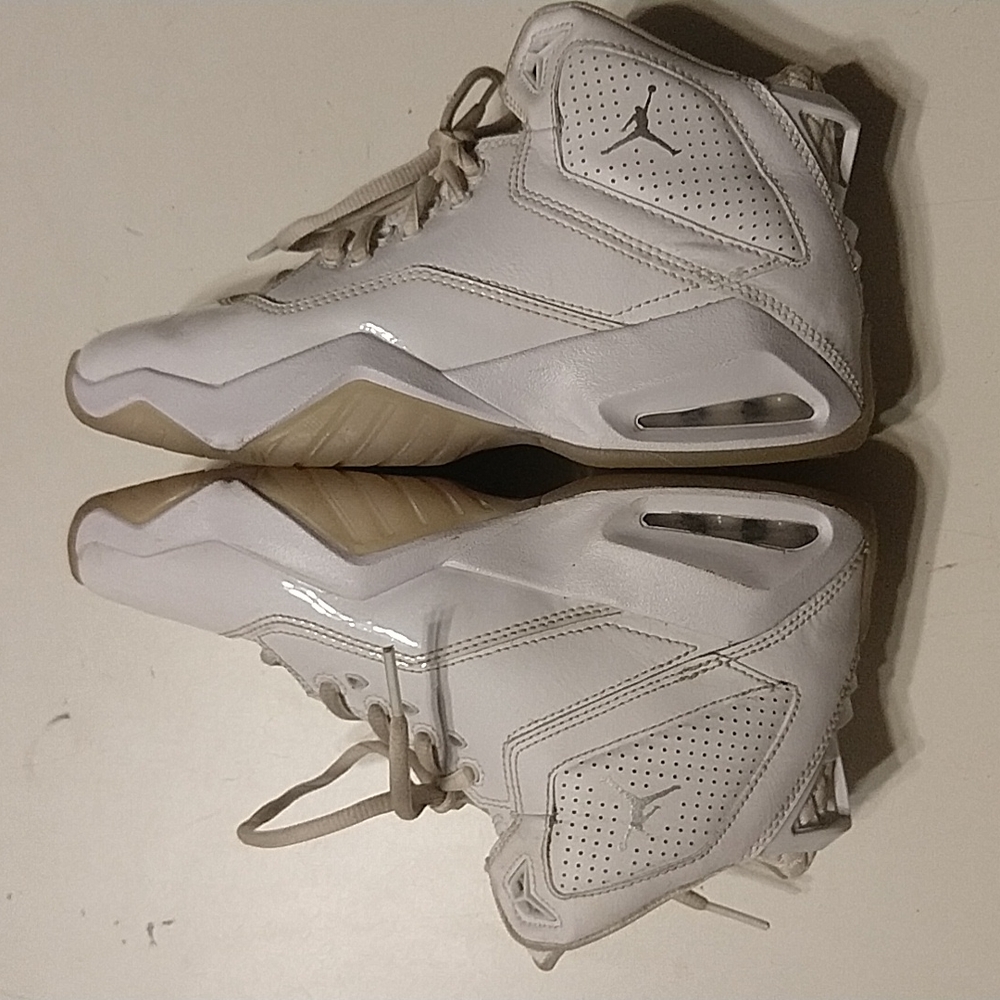 Jordan Shoes - Picture 4 of 6